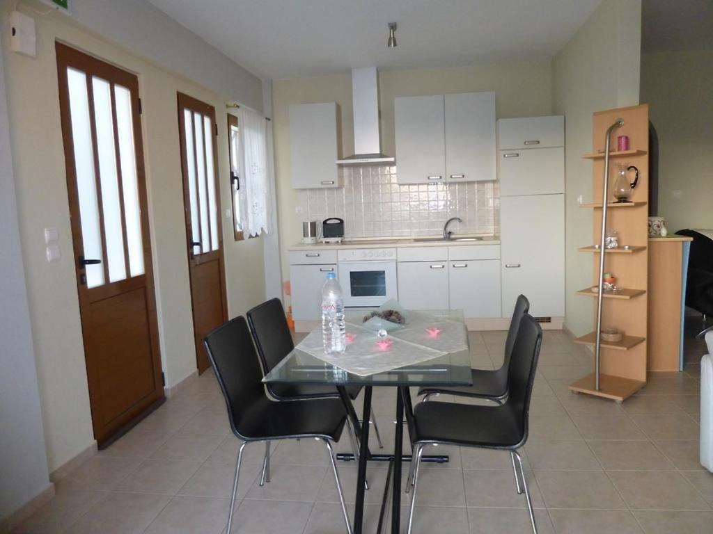 Anesis Apartments Agia Marina  Eksteriør bilde